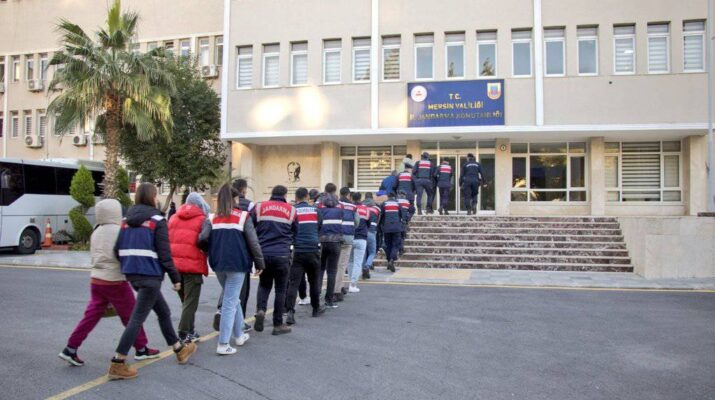 Mersin’de Siber Dolandırıcılara Jandarma Operasyonu